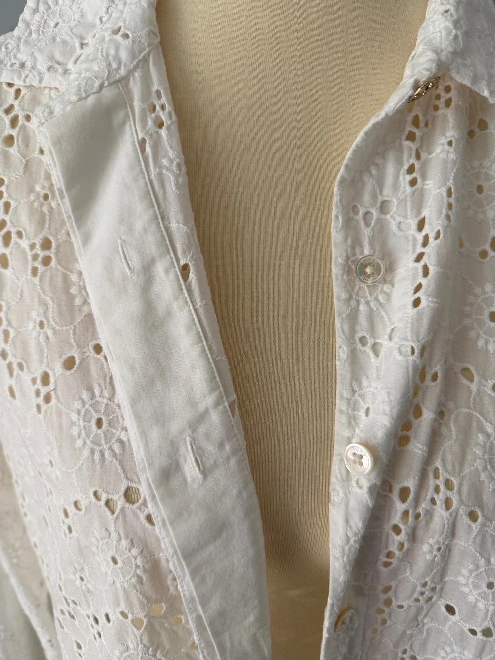 Tory Burch Size M Cotton Eyelet Long Sleeve Button Down Shirt